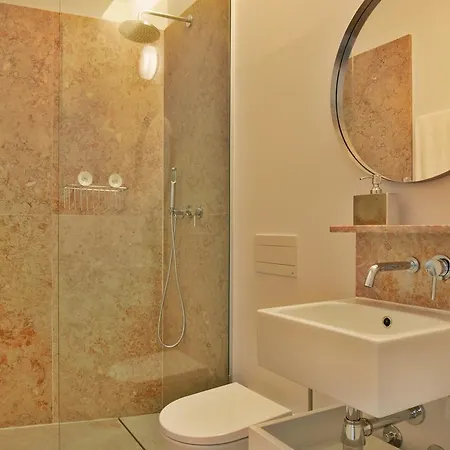 Five Stars Combro 7 Lissabon