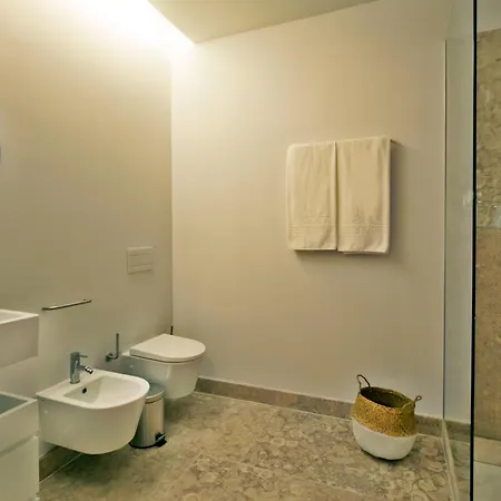 Apartment Five Stars Combro 7 *