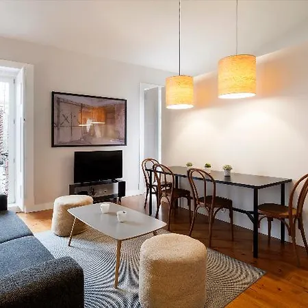 Apartment Five Stars Combro 7
